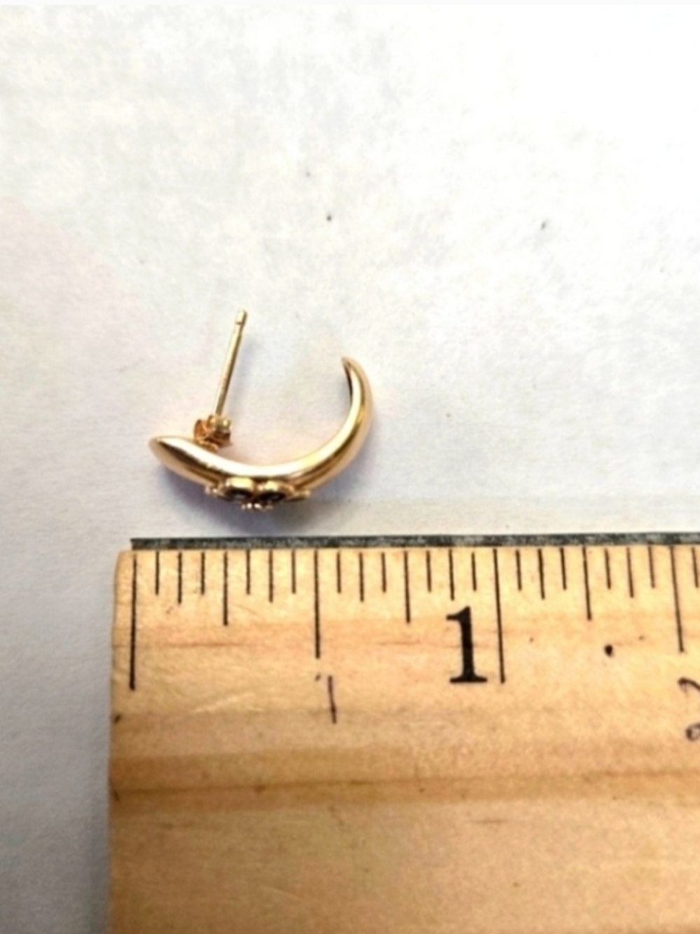 10kt Solid Yellow Gold Genuine Sapphire Open Ended Huggie Earrings - Picture 13 of 14